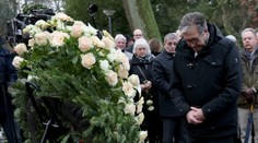 Útok v Bavorsku je zlomom v predvolebnej kampani. Nemecké médiá píšu o definitívnom rozchode s Merkelovou