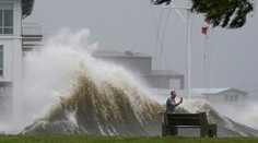Hurikán Ida si vyžiadal prvú obeť