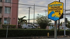 Havaj zasiahli prvé vlny cunami, to najhoršie je však vraj za nimi. Zemetrasenie vyvolalo evakuáciu ľudí po celom Tichom oceáne