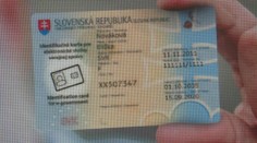 Státisíce Slovákov si už onedlho nájdu v schránke zásielku s občianskym preukazom bez tváre