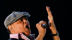 Džezový spevák Al Jarreau vo veku 76 rokov zomrel