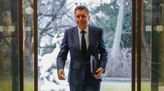 Slovenská ekonomika by sa mala prepadnúť o vyše desať percent