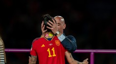 Prečo celý svet hovorí o jednom bozku? Bol nasilu a bez súhlasu, tvrdí odborníčka