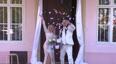 Otto Weiter sa piatykrát oženil, šoférkou extravagantná exfarmárka