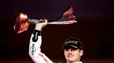 VEĽKÁ FOTOGALÉRIA: Las Vegas prinieslo pompéznu šou, viacerí však odchádzajú sklamaní. Udiala sa aj bizarná situácia