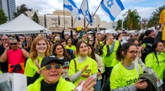 Prepustené rukojemníčky už odovzdali izraelskej armáde