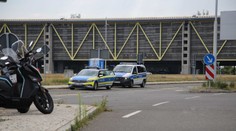 Poplach v Nemecku: Lietadlo sa zrazilo s neznámym objektom. Pri odstavenom ukrajinskom Antonove našli dron s rozbuškou