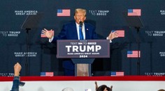 Trump si v predvolebnom prejave poplietol svetových lídrov. Jednou vetou urazil dve krajiny