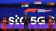 Verstappen s Leclercom predviedli v Saudskej Arábii famózne divadlo