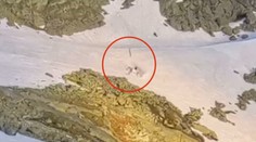 Vrtuľník, ktorý sa zrútil pri Chate pod Rysmi, čoskoro odstránia