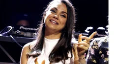 Nádherná Mila Kunis s rastúcim bruškom. Tehotenstvo jej pristane