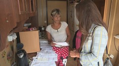 Žijú s potkanmi a myšami. Pani Mária so synom už roky žiadajú mesto o novú strechu nad hlavou