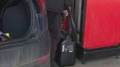 Zdražovanie na pumpách visí vo vzduchu. Zisťovali sme, či si už Slováci húfne robia zásoby