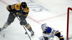 NHL: Cehlárik dostane ďalšiu šancu, Boston ho povolal z farmy