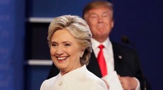 Clintonová už viac nebude reagovať na Trumpa