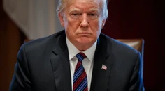 Bývalý manažér Trumpovej kampane chcel ovplyvňovať svedkov, tvrdí osobitný vyšetrovateľ