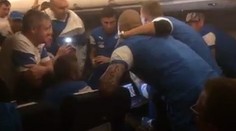 Ďurica a Škrtel ako ich nepoznáte! Futbaloví hrdinovia to v lietadle poriadne roztočili