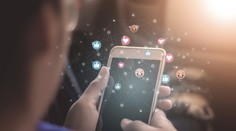 Syndróm FOMO: Ako nás ovplyvňuje strach z premeškania?