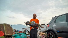 Počet obetí silného zemetrasenia a vlny cunami v Indonézii sa zdvojnásobil