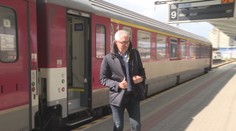 Jeden šiel lietadlom, druhý si vo vlaku do Košíc pripil s východniarmi. Pellegrini a Korčok kampaňujú naplno