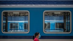 V Česku stále pribúdajú obete na COVID-19. Vznikajú nové ohniská a choroba sa šíri do rizikových skupín