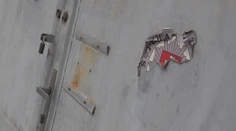 Sám si našiel ukradnuté auto, to následne zmizlo z policajnej garáže. Aj tak musí platiť