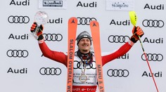 Nór Haugan dosiahol premiérový triumf v kariére. Feller sa tešil z malého glóbusu