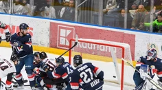 Extraliga: Poprad si na historickú bodku ešte počká, Lackov životný duel. Bystrici vyšla hra bez brankára