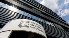 Národná diaľničná spoločnosť po odkladoch uzatvorila zmluvu s firmou CzechToll na nový mýtny IT systém