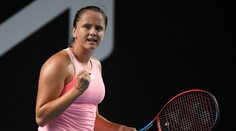 Viktória Kužmová s Ruskou Annou Kalinskou sa prebojovali do 2. kola na Australian Open