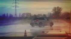 Mladí youtuberi si vyskúšali haváriu na vlastnej koži. Aký je to pocit?