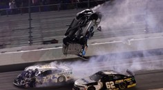 Preteky NASCAR v Daytone poznačila hrozivá havária v poslednom kole