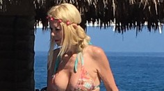 Katastrofálne vychudnutá hviezda Prcičiek. Na jej telo je žalostný pohľad