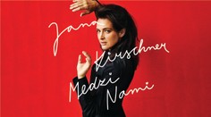 „Čo delilo, nech spája nás,“ spieva Jana Kirschner v titulnej piesni k Voyo Originálu Lebo medveď