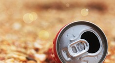 Coca-Cola sťahuje zo slovenských škôl sladené sýtené nápoje