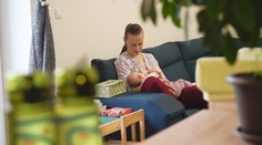 Netradičný pôrod v Krompachoch. Mamička si svoje bábätko sama vybrala z bruška