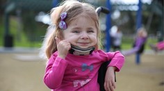 Statočné dievčatko. Malá Zoe mala do prvých narodenín 100 zlomenín