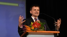 Alojz Hlina alebo Richard Vašečka? KDH si dnes zvolí svojho predsedu