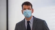 Palkovič sa zatiaľ k situácii v zdravotníctve oficiálne nevyjadril. Svoju nomináciu na čelo rezortu vtipne okomentoval