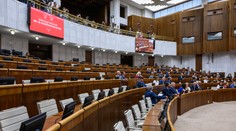 O návrhu na odvolanie Šaška sa má rokovať až v septembri