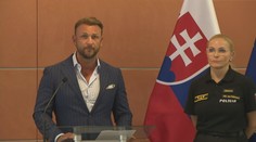 Zmätok v informovaní o vyšetrovaní bombových hrozieb: Česi hovoria o ruskej stope, Slováci o hypotéze