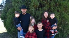 Dvojročný hrdina zachránil celú rodinu: Rodičia necítili požiar v dome pre príznaky covidu