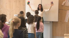 Prváci sa začnú učiť podľa nových osnov. SNS hovorí o experimente na deťoch