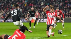 VIDEO: Taká demolácia v Lige majstrov ešte nebola, Arsenal rozdrvil PSV. Holandské médiá vinia trénera