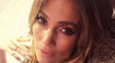Jennifer Lopez má nového a zase mladšieho priateľa. A Rihanna zúri