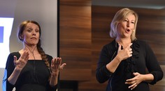 Pred Úradom vlády protestovali nepočujúci. Za doterajšiu prácu nedostali ani zaplatené