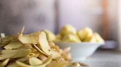 Šupky zo zemiakov do koša nevyhadzujte. Prečítajte si, aké výhody a využitie majú