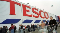Tesco predáva obchodný dom v Žiline