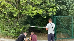 Muž s nožom dobodal v Bratislave dvoch ľudí. Polícia ho zadržala