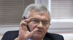 Vláda odvolala Jahnátka z postu šéfa ÚRSO